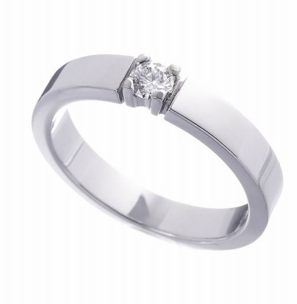 One stone diamond ring
