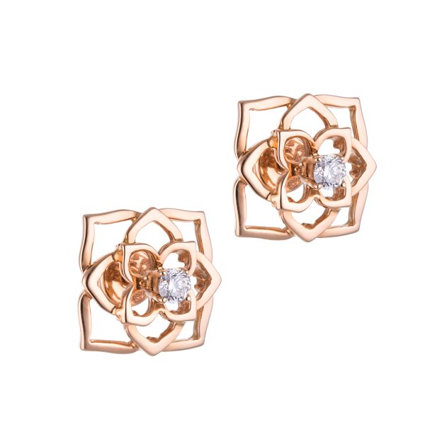 Flower stud diamond earrings