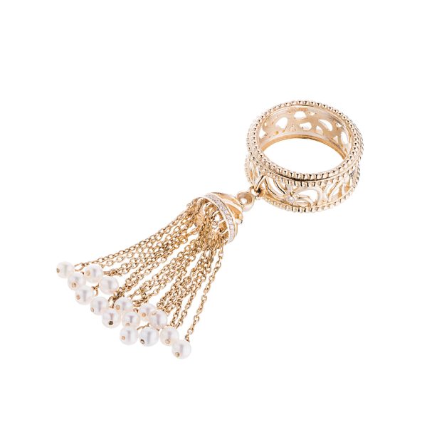 Tassel pearl ring
